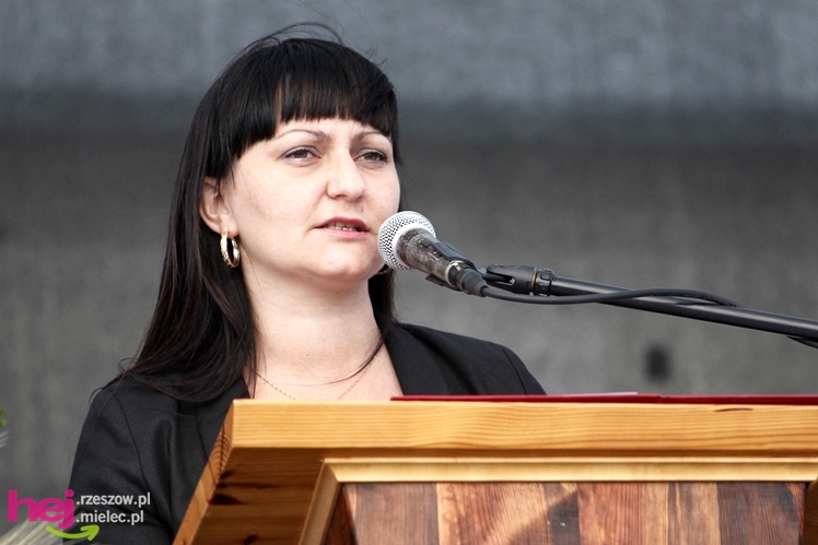 XIII Dożynki Województwa Podkarpackiego: msza polowa przy Bazylice Mniejszej - cz. I