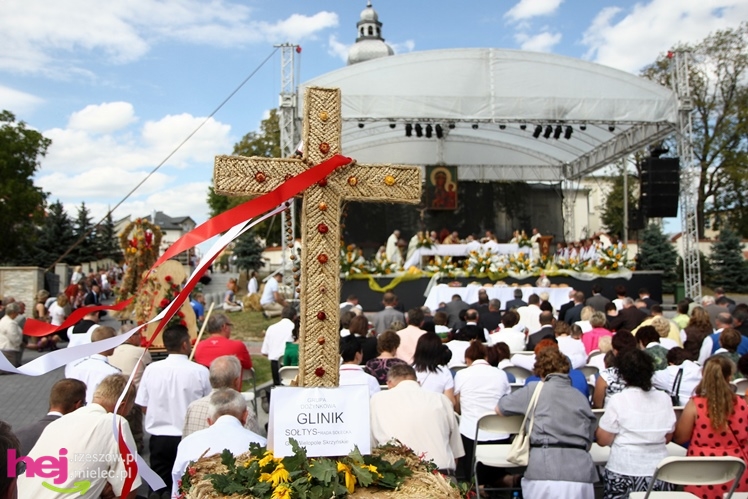 XIII Dożynki Województwa Podkarpackiego: msza polowa przy Bazylice Mniejszej - cz. I