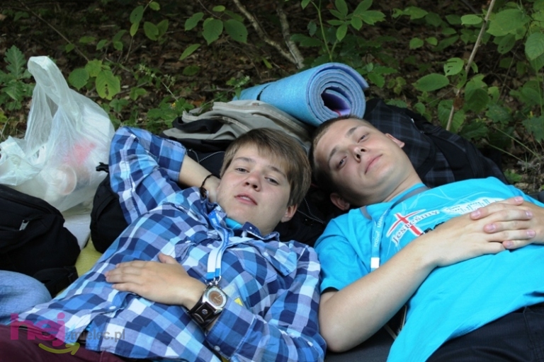 Pielgrzymkowe śpiewy i tańce na Hektarowej