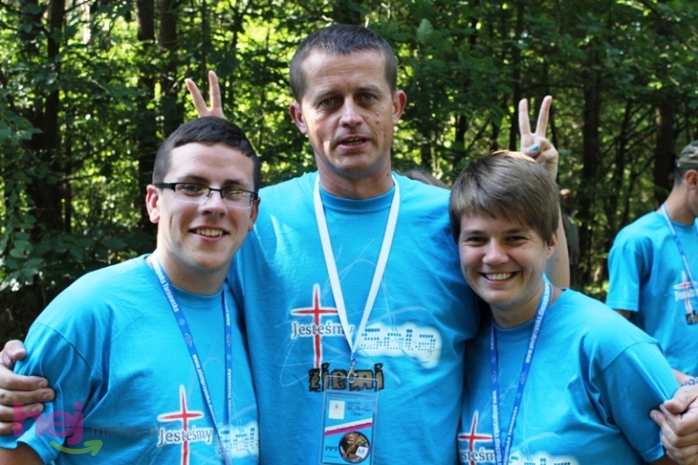 Pielgrzymkowe śpiewy i tańce na Hektarowej