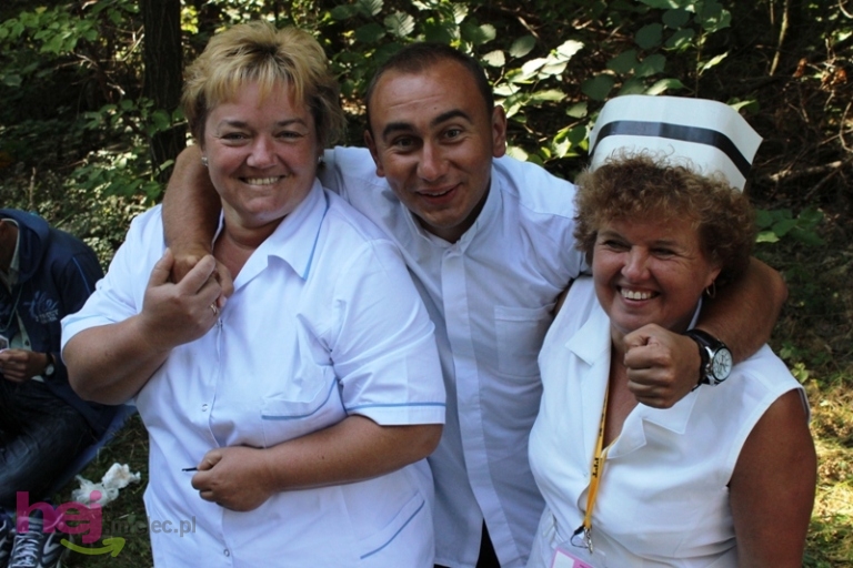 Pielgrzymkowe śpiewy i tańce na Hektarowej