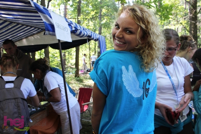 Pielgrzymkowe śpiewy i tańce na Hektarowej