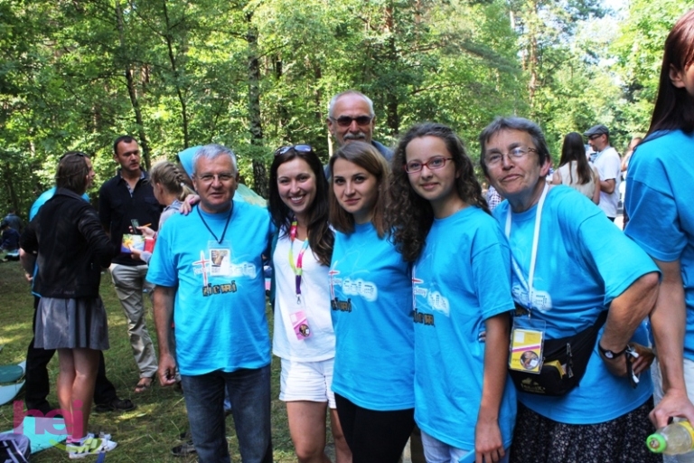 Pielgrzymkowe śpiewy i tańce na Hektarowej