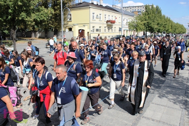 U stóp Matki Boskiej Częstochowskiej