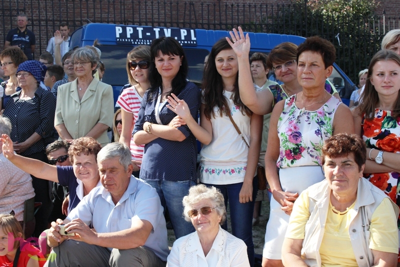 U stóp Matki Boskiej Częstochowskiej