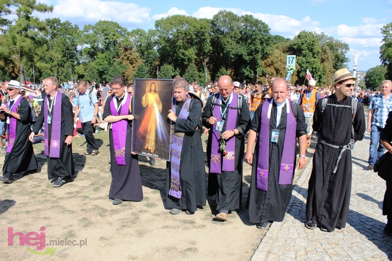 U stóp Matki Boskiej Częstochowskiej