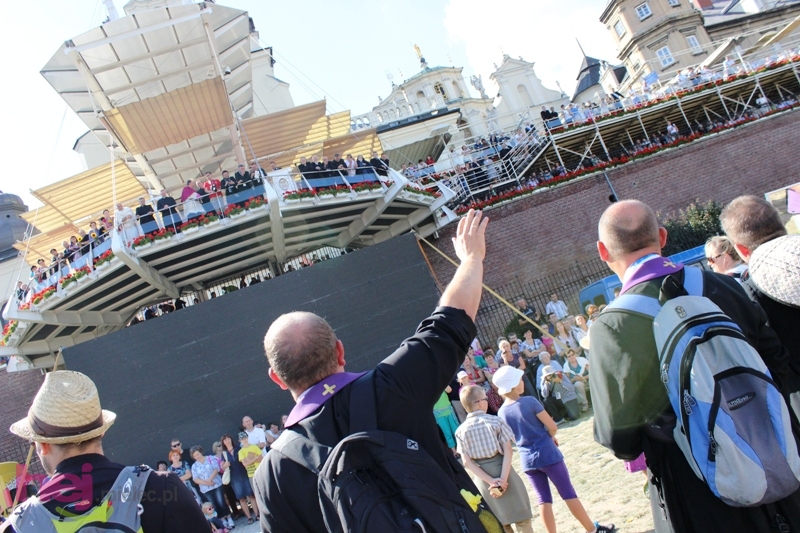 U stóp Matki Boskiej Częstochowskiej