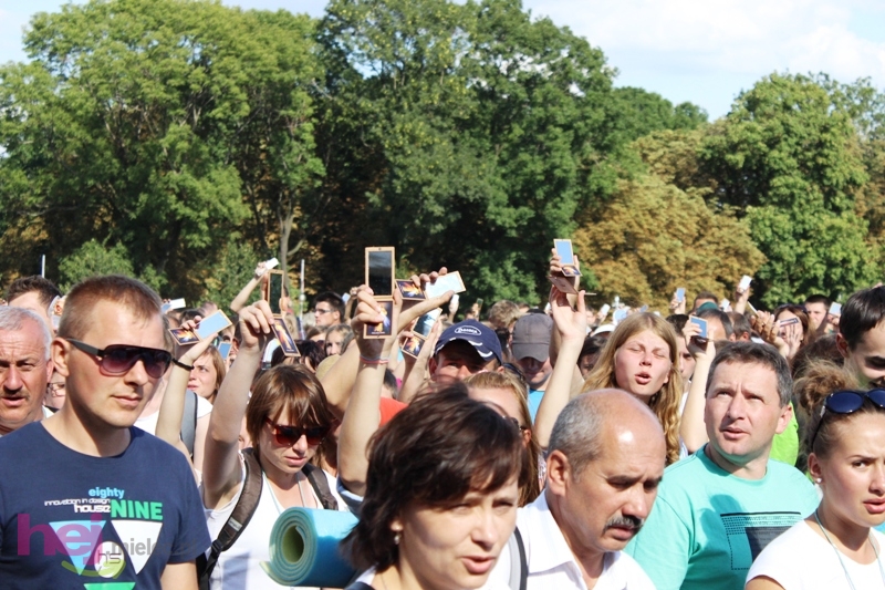 U stóp Matki Boskiej Częstochowskiej