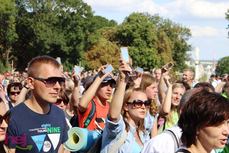 U stóp Matki Boskiej Częstochowskiej