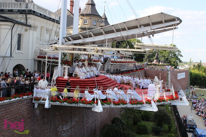 U stóp Matki Boskiej Częstochowskiej