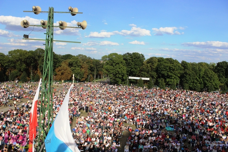 U stóp Matki Boskiej Częstochowskiej