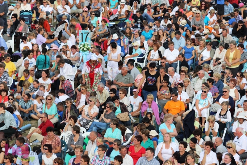U stóp Matki Boskiej Częstochowskiej