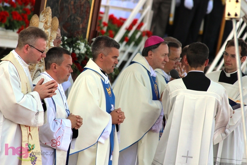 U stóp Matki Boskiej Częstochowskiej