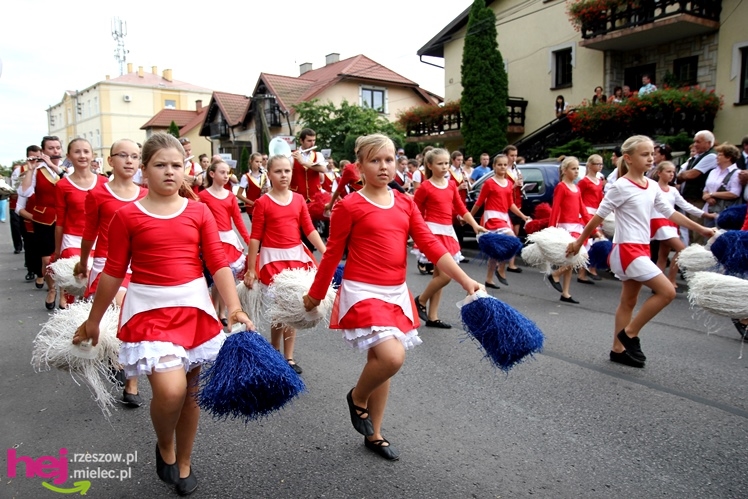 XIII Dożynki Województwa Podkarpackiego: korowód i uroczystosci na Gryfie - cz. II