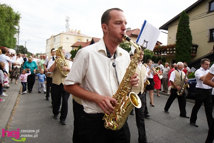 XIII Dożynki Województwa Podkarpackiego: korowód i uroczystosci na Gryfie - cz. II