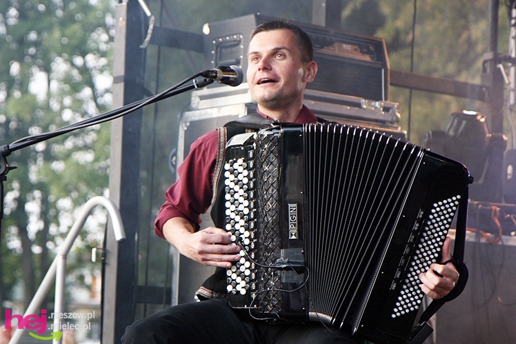 XIII Dożynki Województwa Podkarpackiego: scena artystyczna: koncerty grup ČAČI VORBA i PIERSI - cz. III