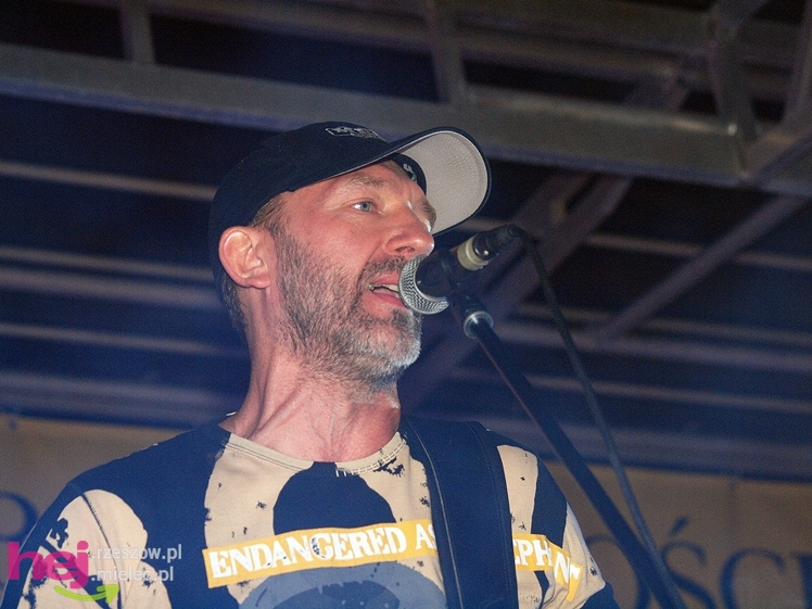 XIII Dożynki Województwa Podkarpackiego: scena artystyczna: koncerty grup ČAČI VORBA i PIERSI - cz. III