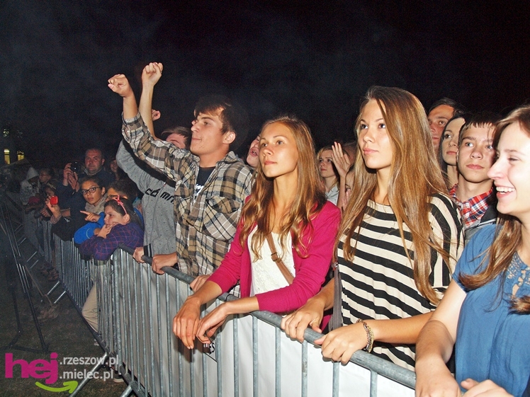 XIII Dożynki Województwa Podkarpackiego: scena artystyczna: koncerty grup ČAČI VORBA i PIERSI - cz. III