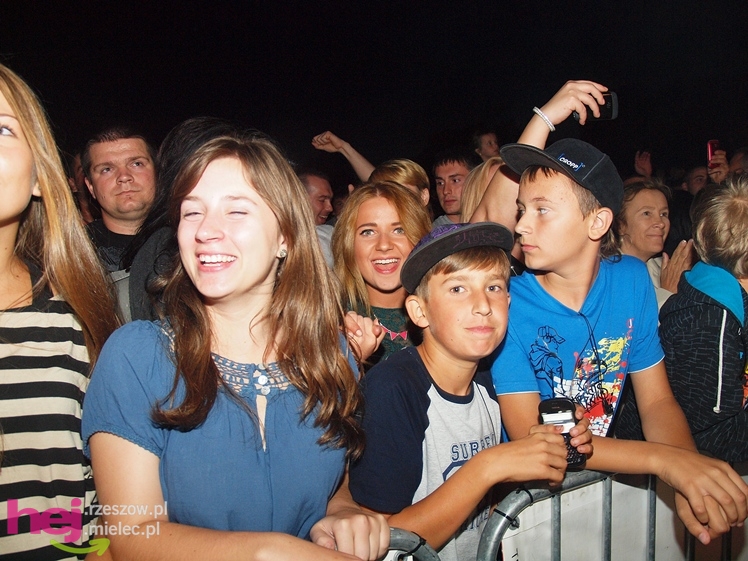 XIII Dożynki Województwa Podkarpackiego: scena artystyczna: koncerty grup ČAČI VORBA i PIERSI - cz. III