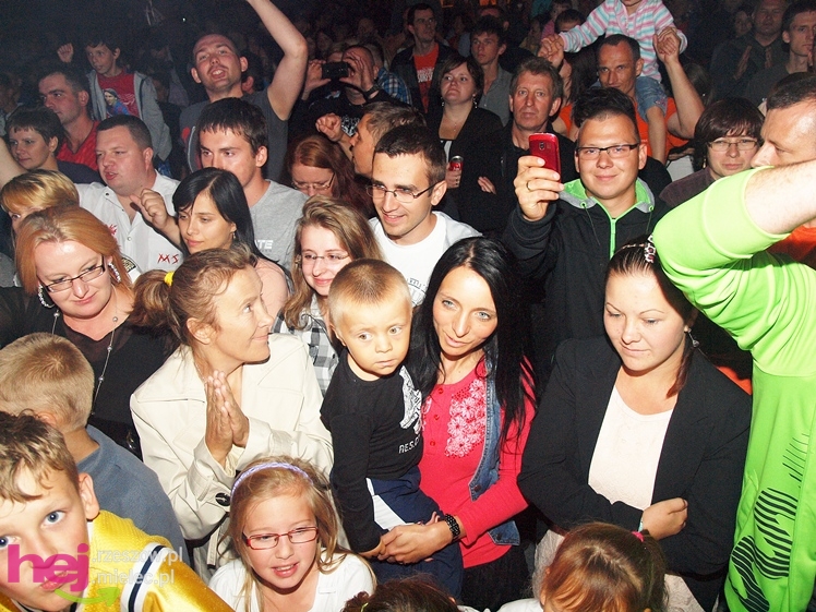 XIII Dożynki Województwa Podkarpackiego: scena artystyczna: koncerty grup ČAČI VORBA i PIERSI - cz. III