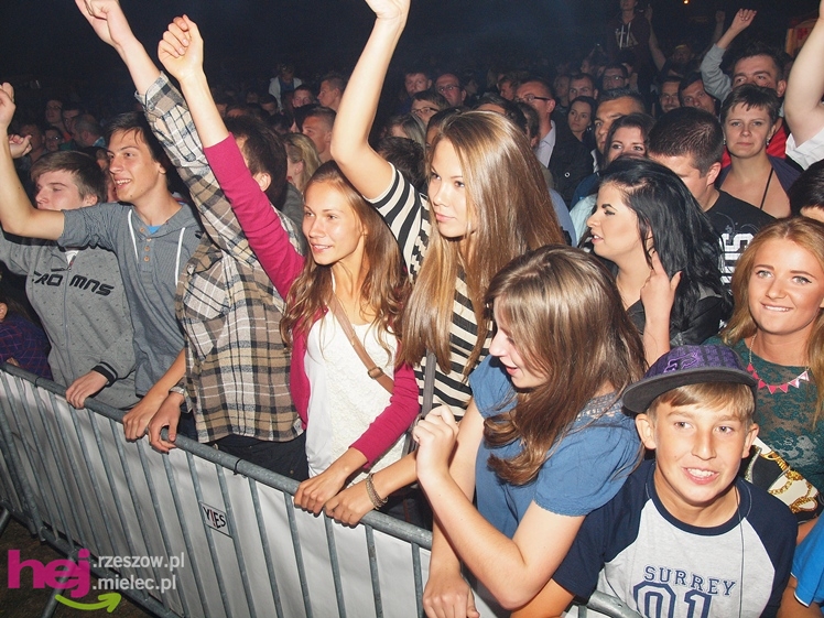 XIII Dożynki Województwa Podkarpackiego: scena artystyczna: koncerty grup ČAČI VORBA i PIERSI - cz. III