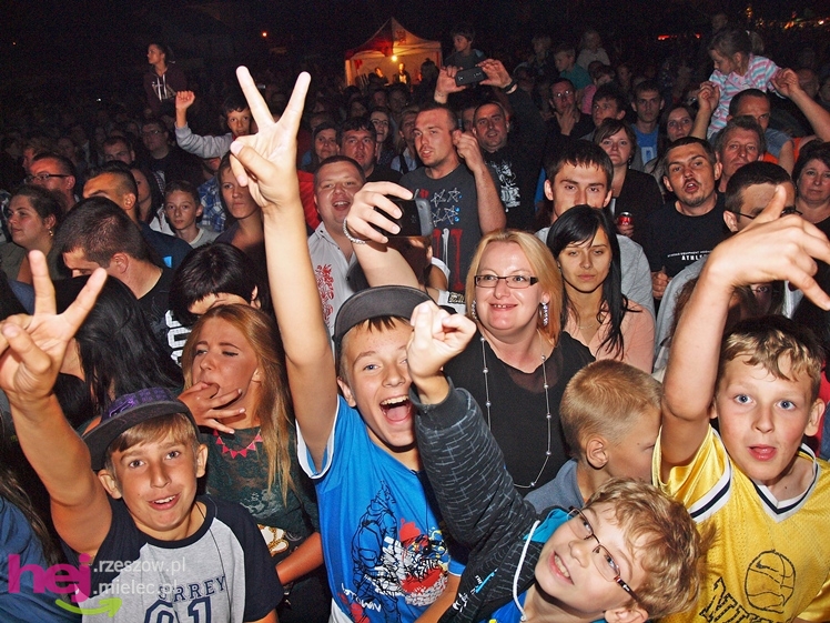 XIII Dożynki Województwa Podkarpackiego: scena artystyczna: koncerty grup ČAČI VORBA i PIERSI - cz. III