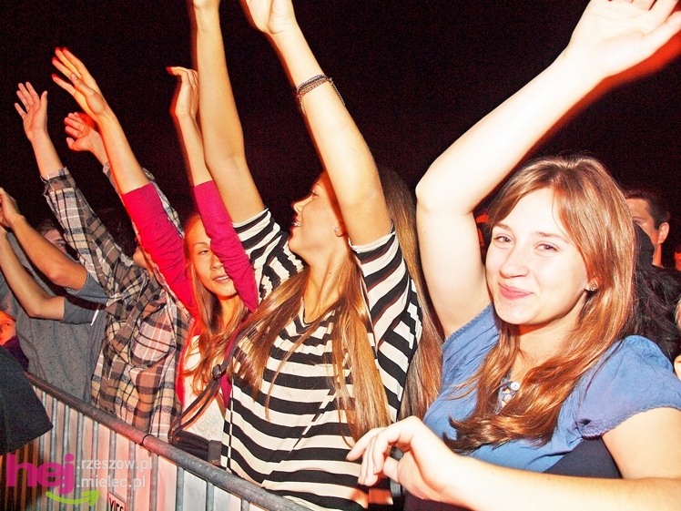 XIII Dożynki Województwa Podkarpackiego: scena artystyczna: koncerty grup ČAČI VORBA i PIERSI - cz. III