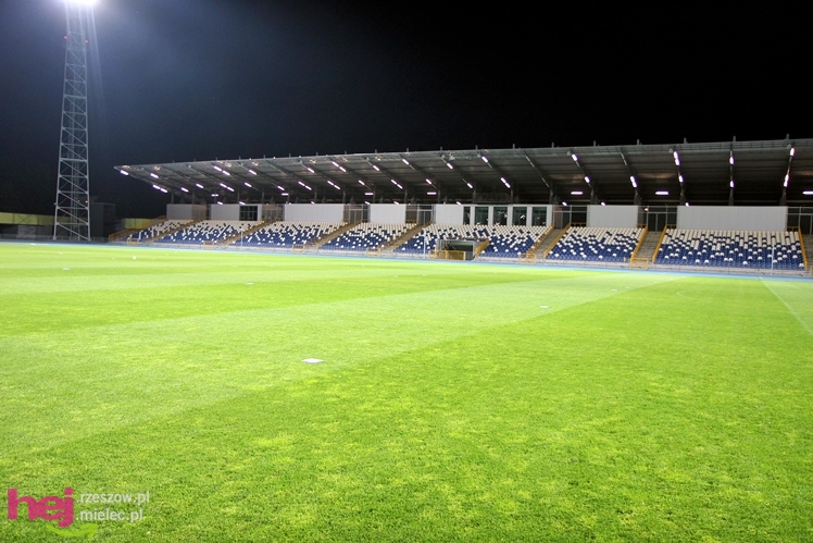 Stadion Miejski na kilka dni przed pierwszym meczem piłkarskim