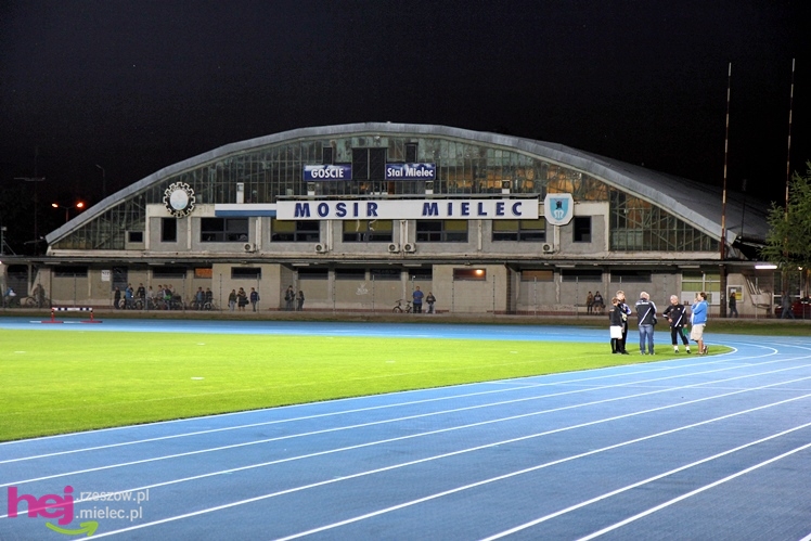 Stadion Miejski na kilka dni przed pierwszym meczem piłkarskim