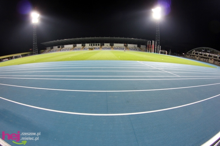 Stadion Miejski na kilka dni przed pierwszym meczem piłkarskim