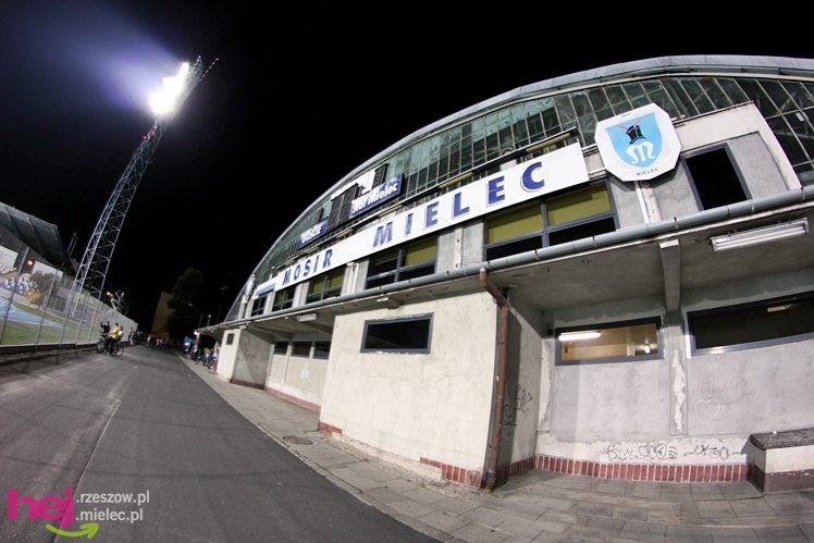 Stadion Miejski na kilka dni przed pierwszym meczem piłkarskim