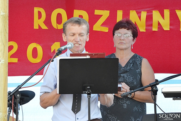 Otwarcie boiska piłkarskiego w Rudzie