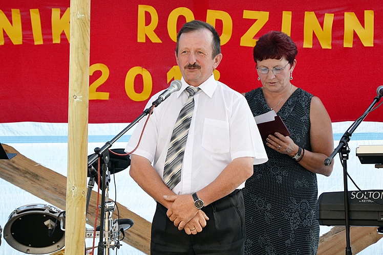 Otwarcie boiska piłkarskiego w Rudzie