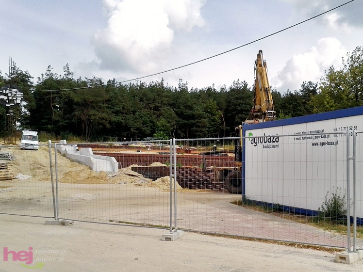 Trwa rewitalizacja Góry Cyranowskiej. Stan robót - sierpień 2013