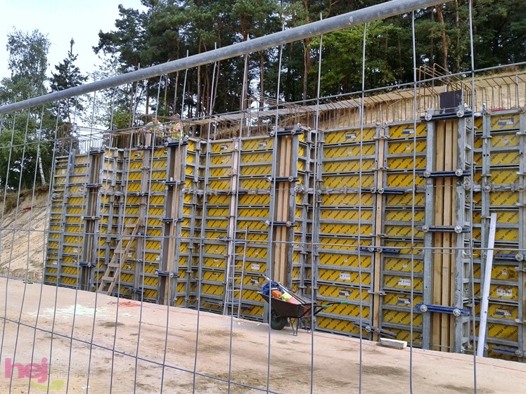 Trwa rewitalizacja Góry Cyranowskiej. Stan robót - sierpień 2013