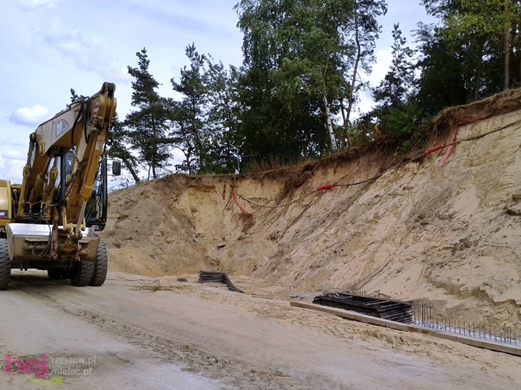 Trwa rewitalizacja Góry Cyranowskiej. Stan robót - sierpień 2013