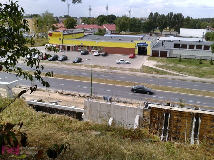 Trwa rewitalizacja Góry Cyranowskiej. Stan robót - sierpień 2013