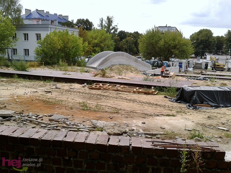 Trwa rewitalizacja Góry Cyranowskiej. Stan robót - sierpień 2013