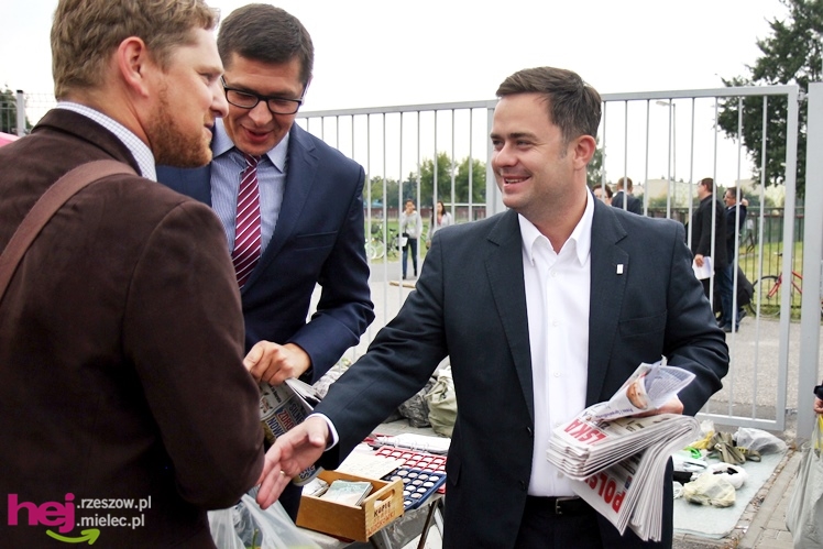 Przedwyborcza sobota w Mielcu: przyjechał klub parlamentarny PiS