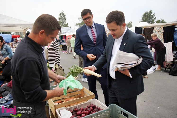 Przedwyborcza sobota w Mielcu: przyjechał klub parlamentarny PiS