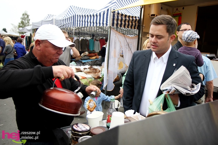 Przedwyborcza sobota w Mielcu: przyjechał klub parlamentarny PiS
