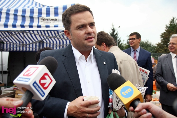 Przedwyborcza sobota w Mielcu: przyjechał klub parlamentarny PiS