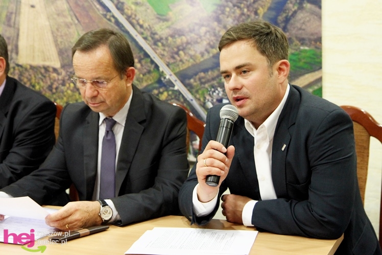 Przedwyborcza sobota w Mielcu: przyjechał klub parlamentarny PiS