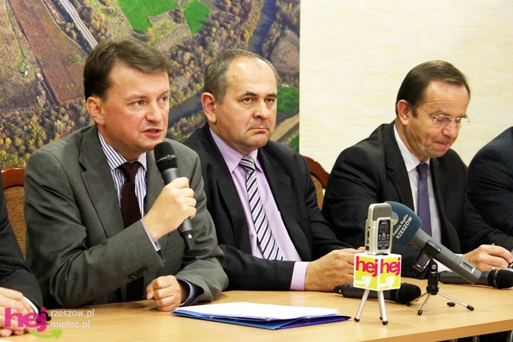 Przedwyborcza sobota w Mielcu: przyjechał klub parlamentarny PiS