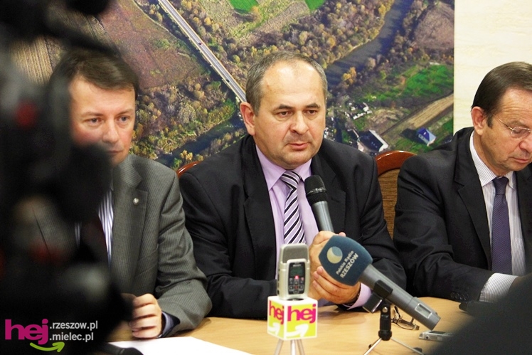 Przedwyborcza sobota w Mielcu: przyjechał klub parlamentarny PiS