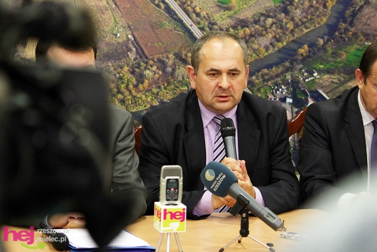 Przedwyborcza sobota w Mielcu: przyjechał klub parlamentarny PiS