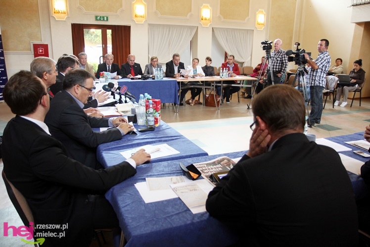 Przedwyborcza sobota w Mielcu: przyjechał klub parlamentarny Solidarnej Polski