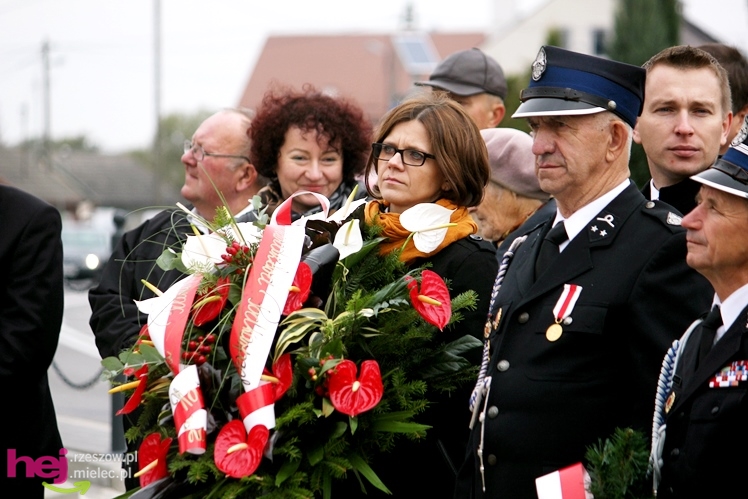 Odsłonięcie obelisku poświęconego Franciszkowi Krempie w Padwi Narodowej