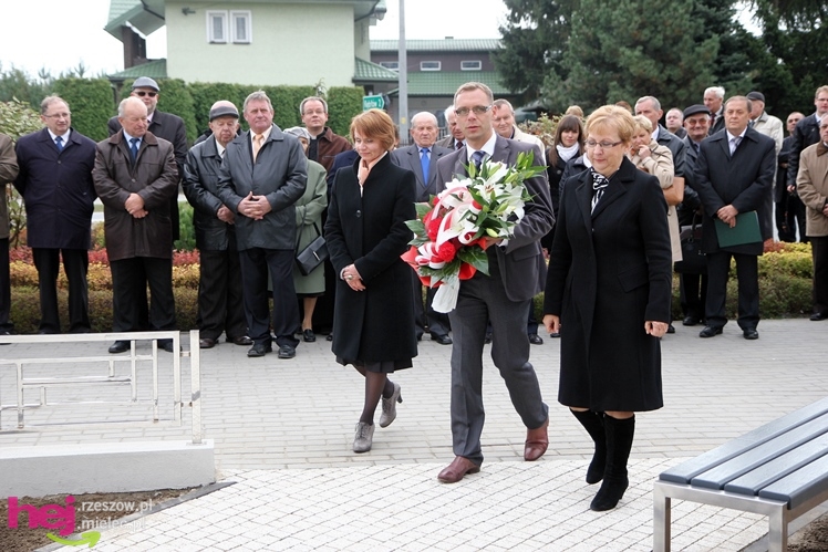 Odsłonięcie obelisku poświęconego Franciszkowi Krempie w Padwi Narodowej