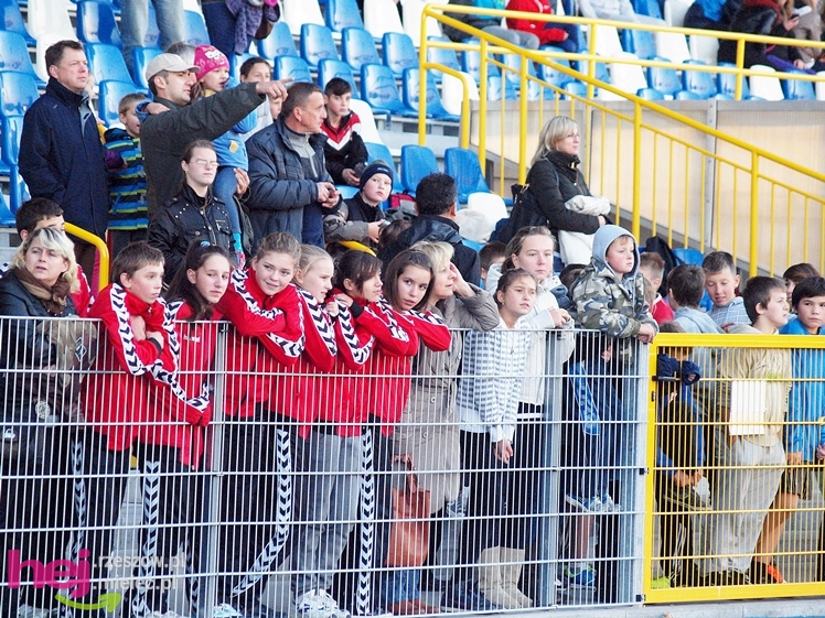 Biegał cały Mielec. I okolice też. XIX Bieg Uliczny o Puchar Prezydenta Mielca wokół stadionu - CZĘŚĆ PIERWSZA